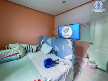 *****ทาวน์เฮ้าส์มือสองย่านกรุงเทพฯ ม.ซิกเนเจอร์ เพชรเกษม69 เนื้อที่กว้างเกือบ 38 ตร.ว. ฟังก์ชัน 5 ห้องนอน 4 ห้องน้ำ ที่จอดรถ 2 คัน พื้นที่ข้างบ้านกว้างขวาง ต่อเติมครบ พร้อมเข้าอยู่ได้ทันที บนทำเลแห่งการเดินทาง ใกล้รถไฟฟ้าสายสีน้ำเงิน "หลักสอง" จองเลย!